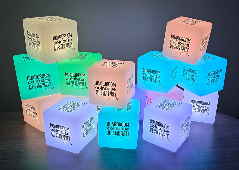 Custom Full Luminous Acrylic Light Box Illuminated LED Source for Strong Outdoor Exhibition Decorative Lamp